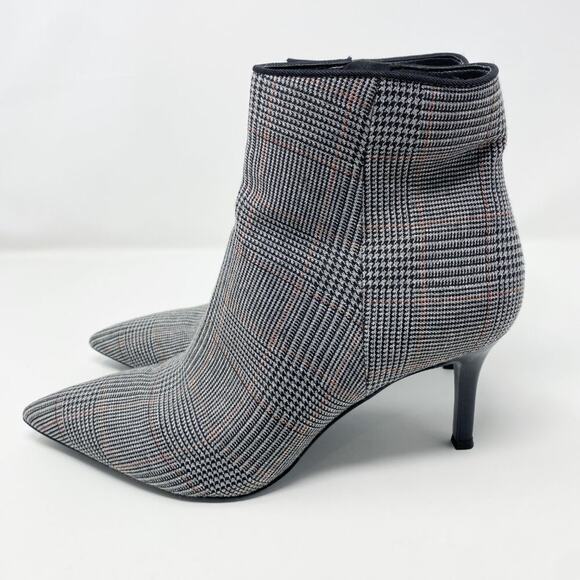 Cabi Black and Gray Plaid Pointy Toe Ankle Booties Side Zip Women's Size 8 EUC - Picture 2 of 9